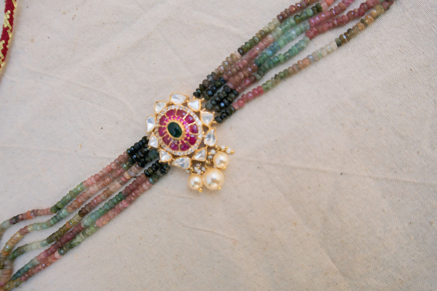 Yaanika Choker