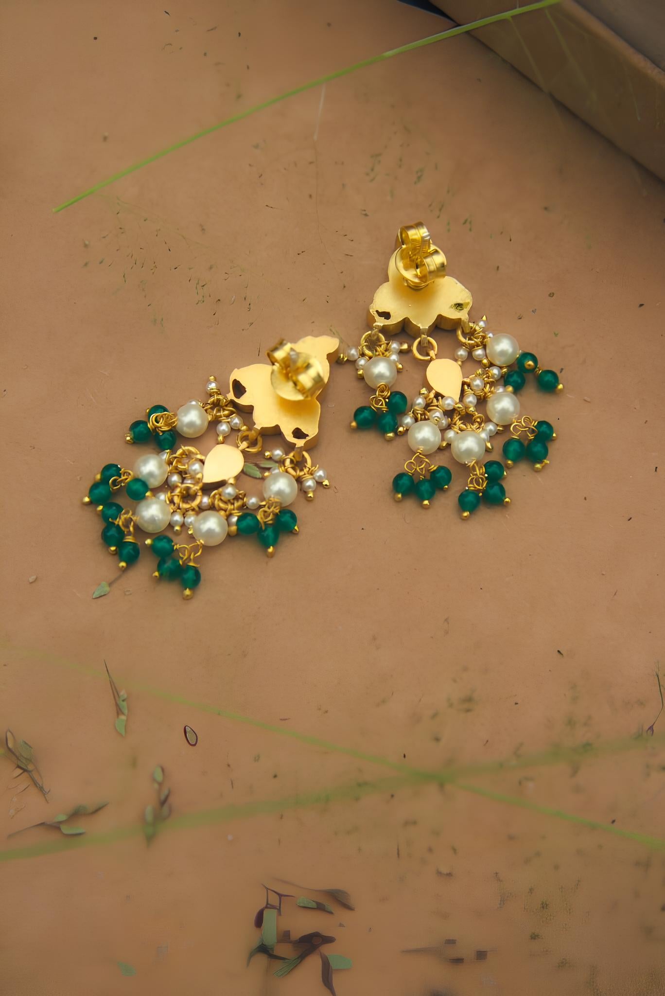 Kanthasutra Earrings