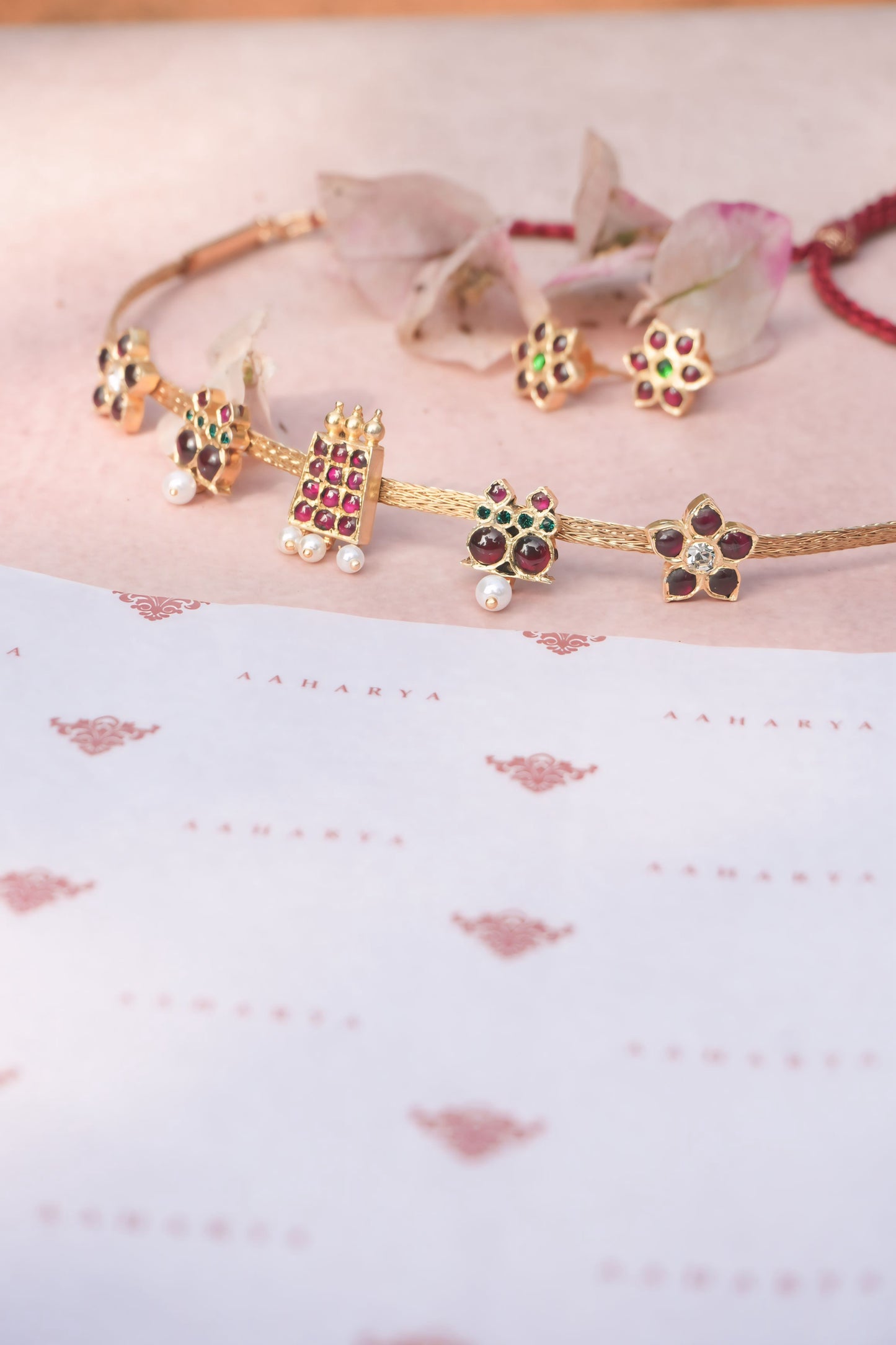 Naajy Studs