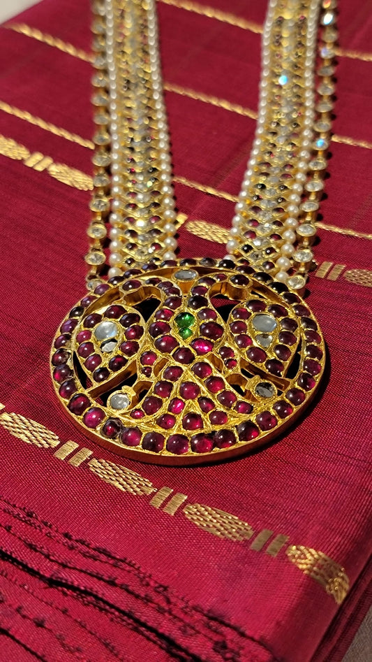 Pratimurtih Necklace