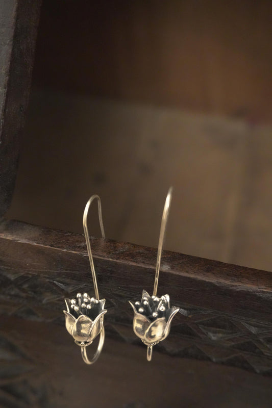 Vega Earrings
