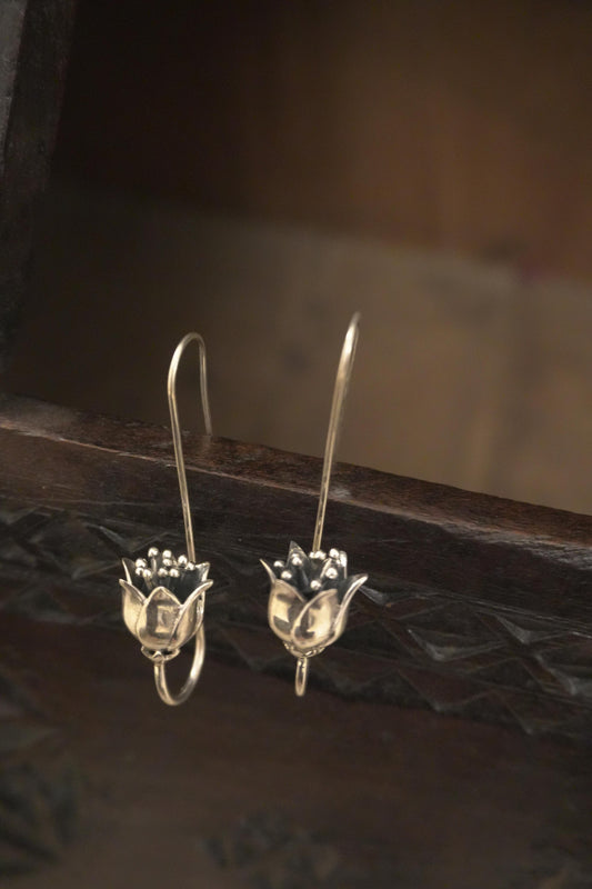 Vega Earrings