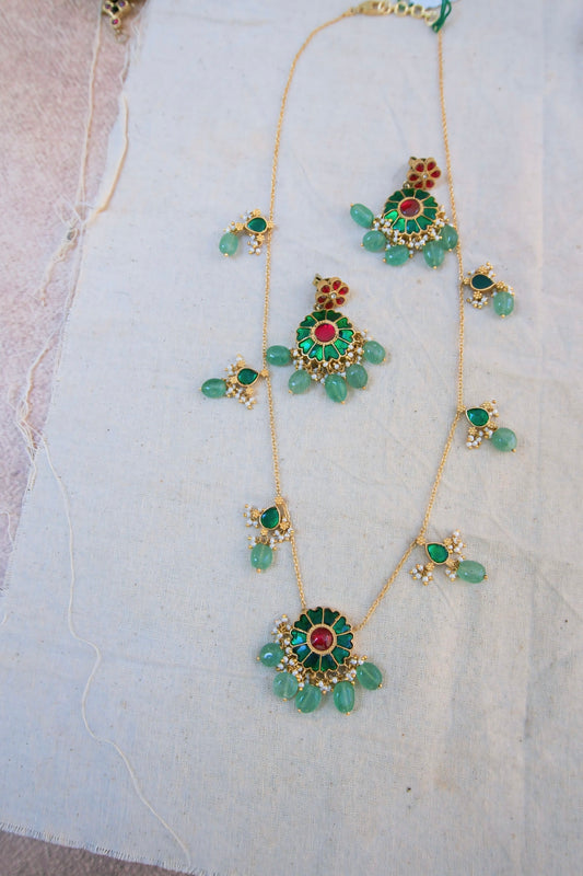 Yodhya Necklace and Earring Set