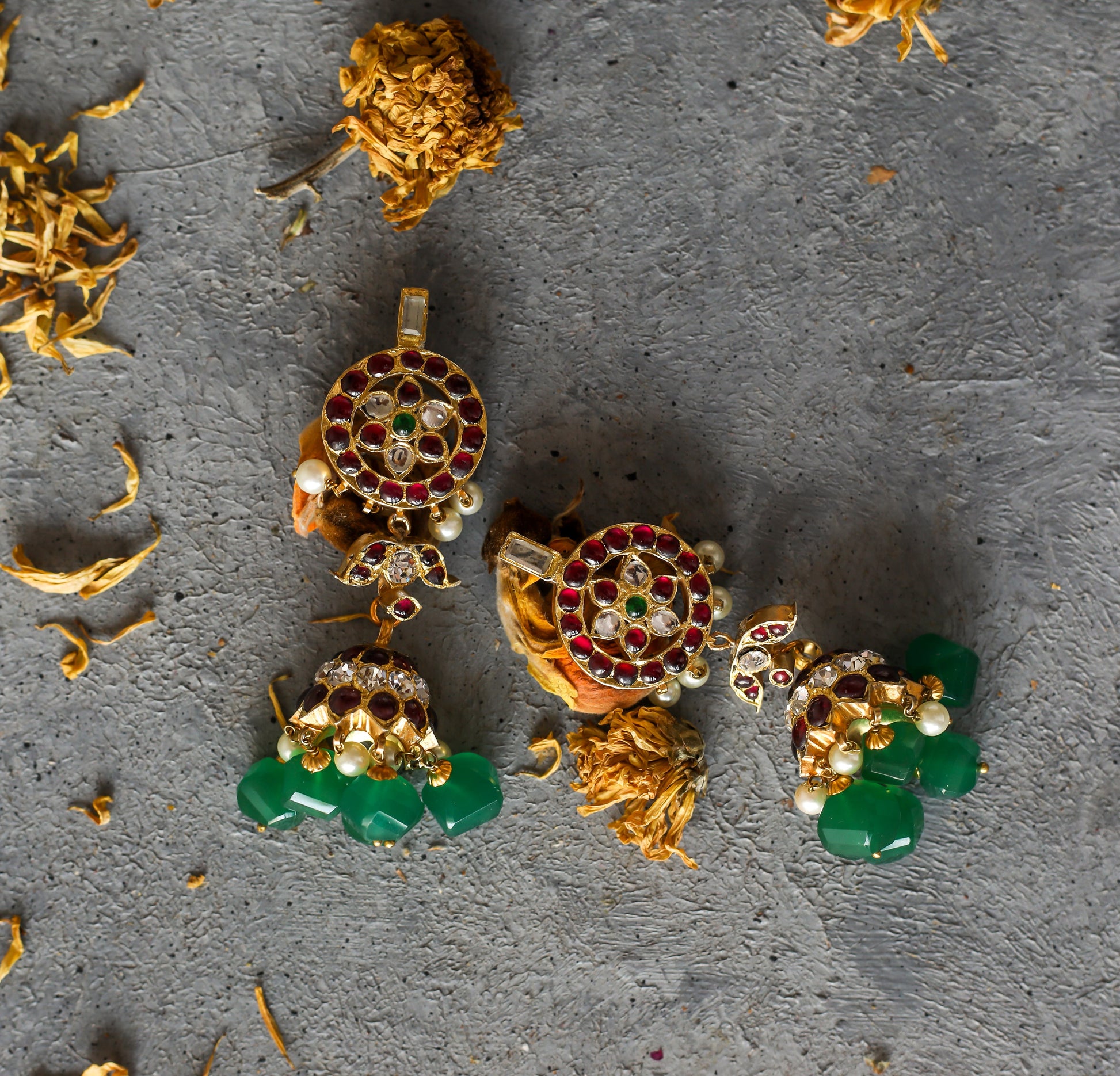 Atosi Earrings - Aaharya