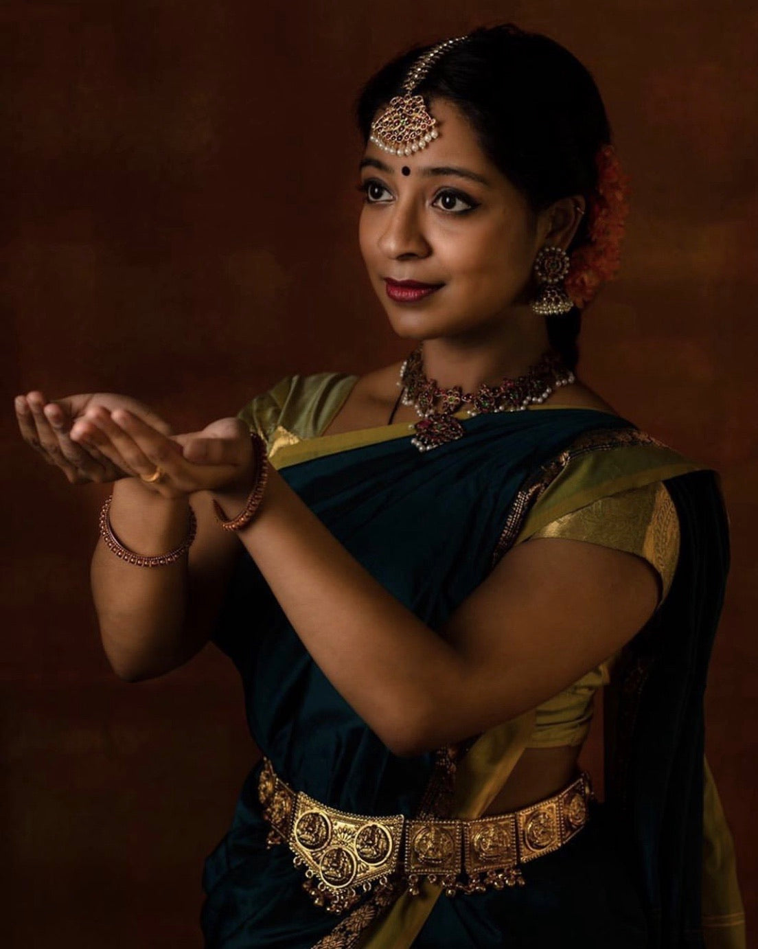 Bhairavi Maangtikka - Aaharya