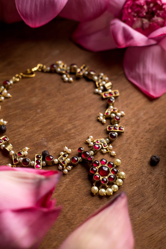 Divakaran Necklace