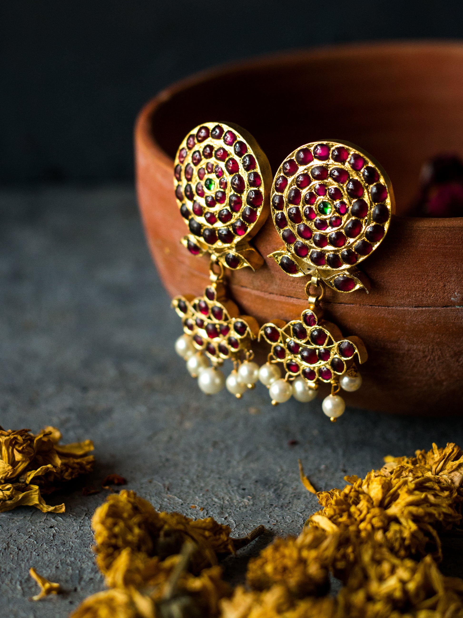 Iha Earrings - Aaharya