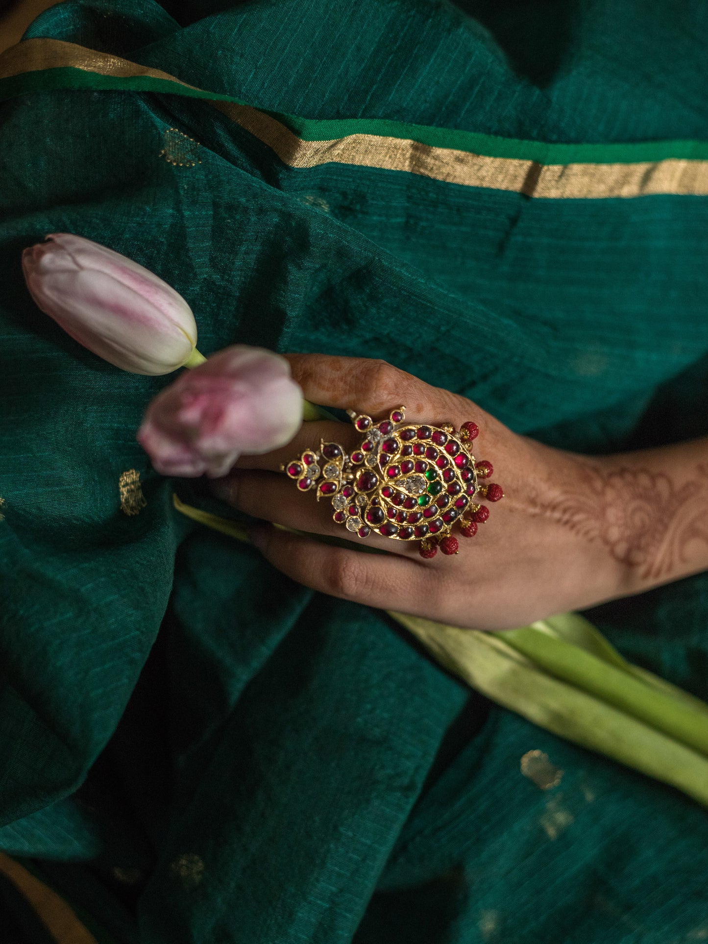 Jeevana Ring - Aaharya