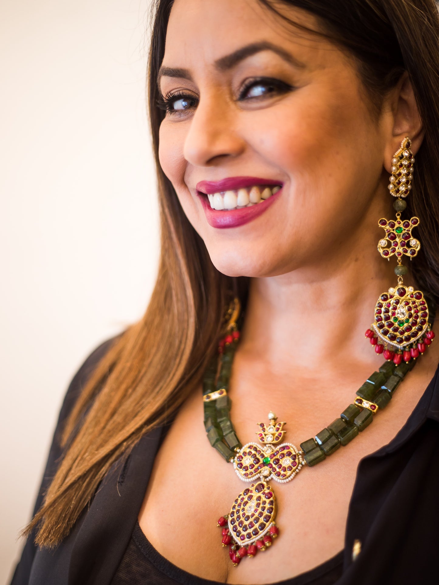 Chithira Choker - Aaharya
