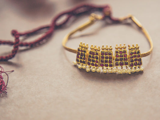 Poothali Necklace - Aaharya