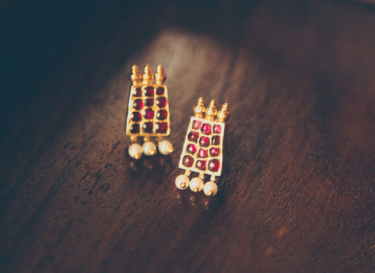 Poothali Studs - Aaharya