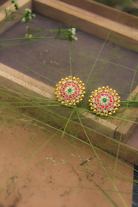 Ahara Studs