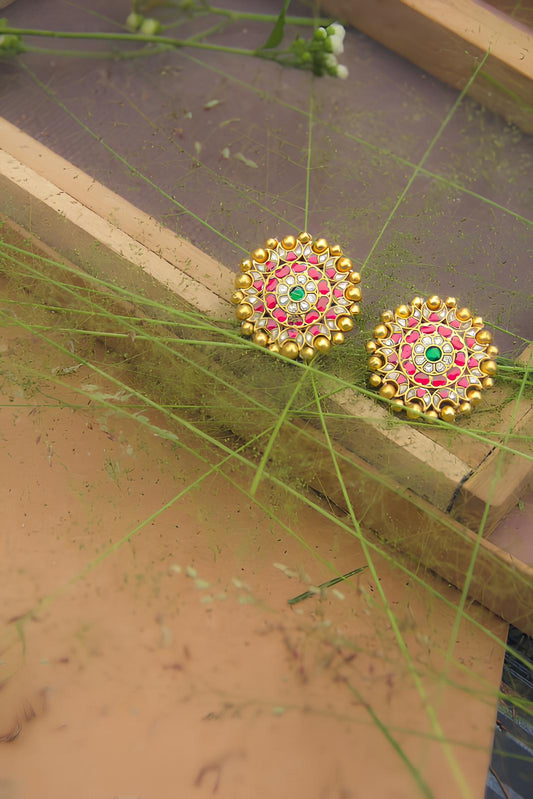 Ahara Studs