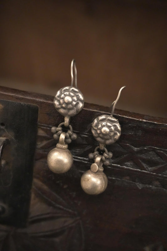 Manjiri Earrings