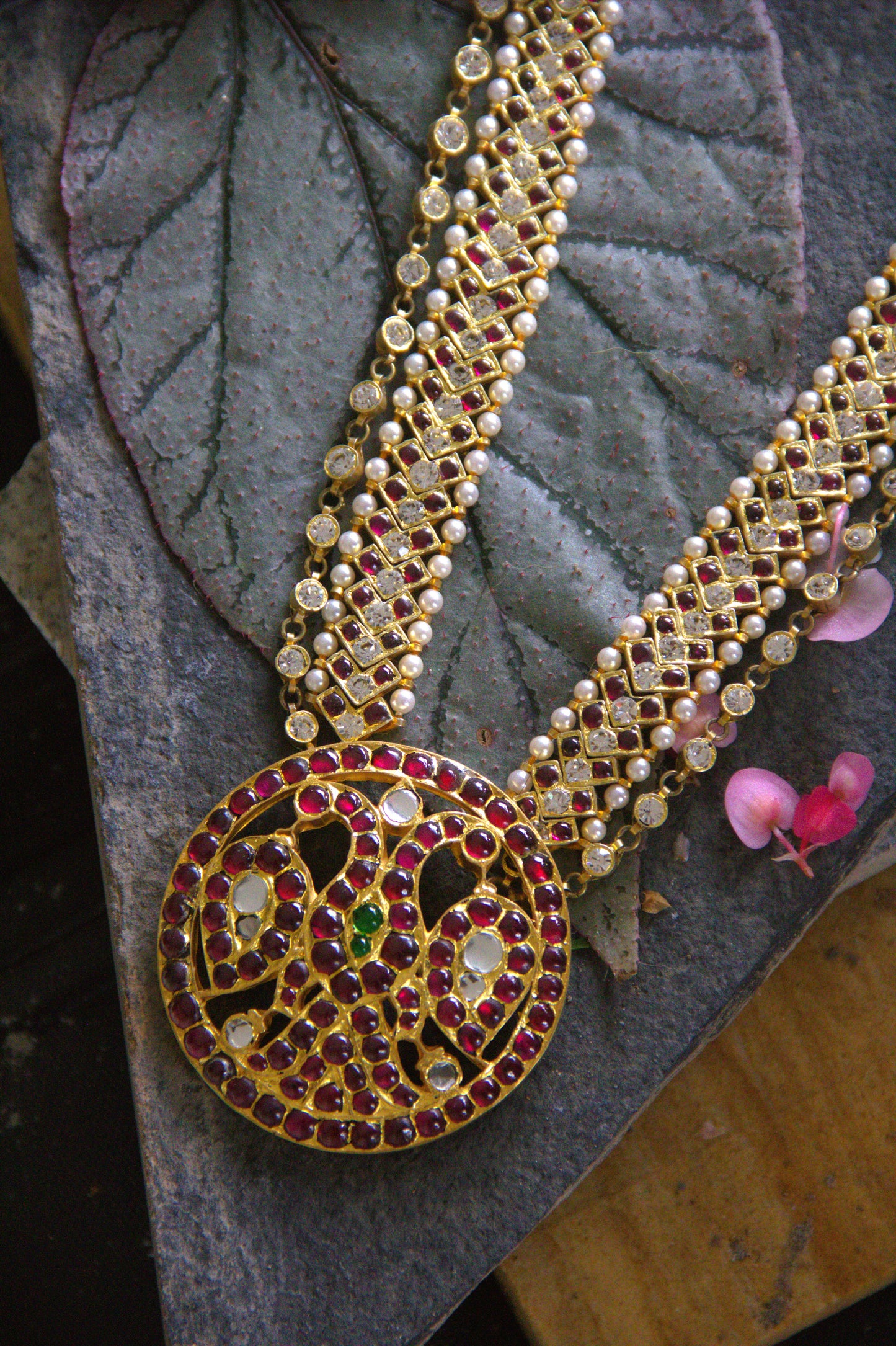 Pratimurtih Necklace
