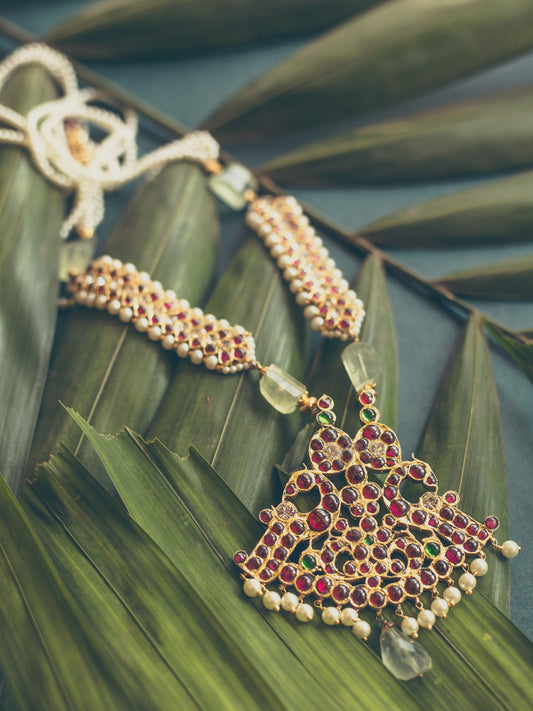 Statuseque Necklace - Aaharya
