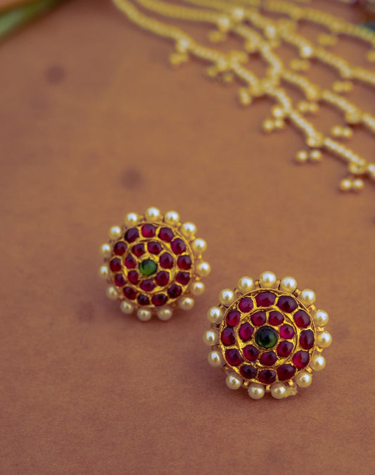 Tabia Studs