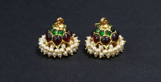 Sanvi Jhumkis