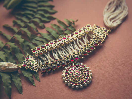 Ahilya Choker - Aaharya